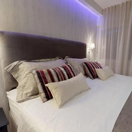 公寓 17 Ljubav Place