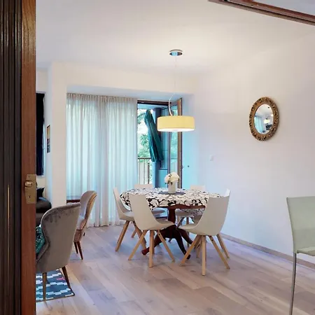 公寓 17 Ljubav Place *