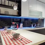 17 Ljubav Place