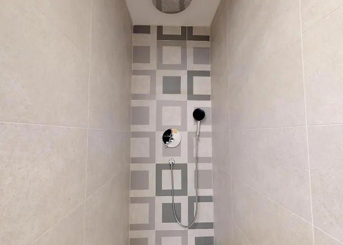 Lägenhet 17 Ljubav Place *